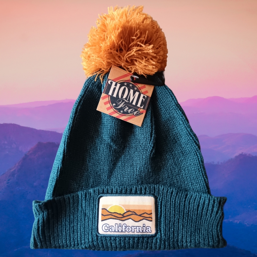 California Beanie Green Teal NWT Moutainside Womens State Of California Outdoors